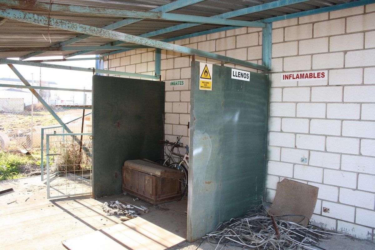 Nau industrial en venda en Llerena