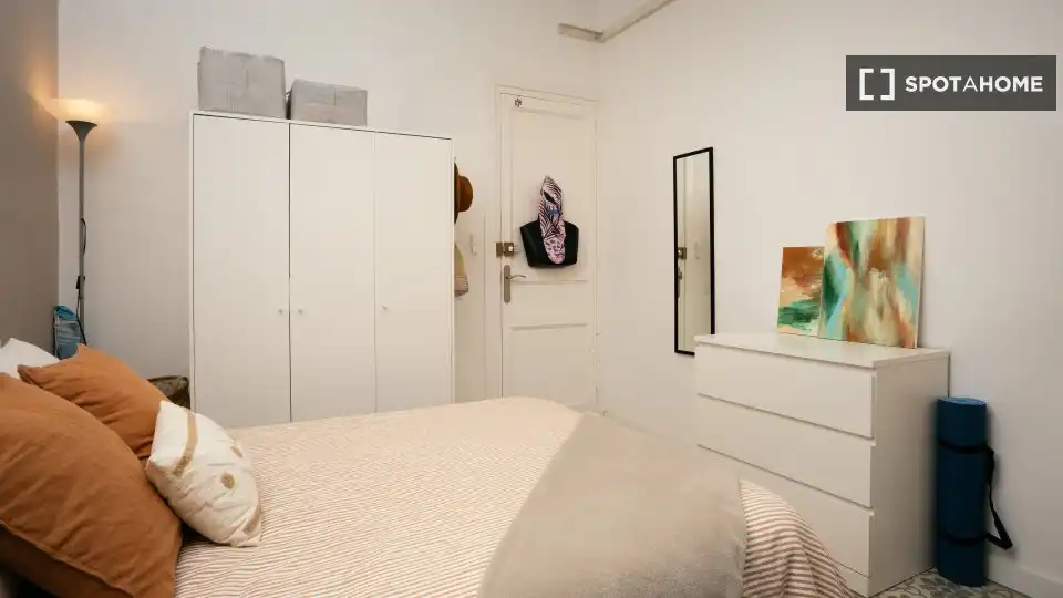 Habitación en La Nova Esquerra de l'Eixample