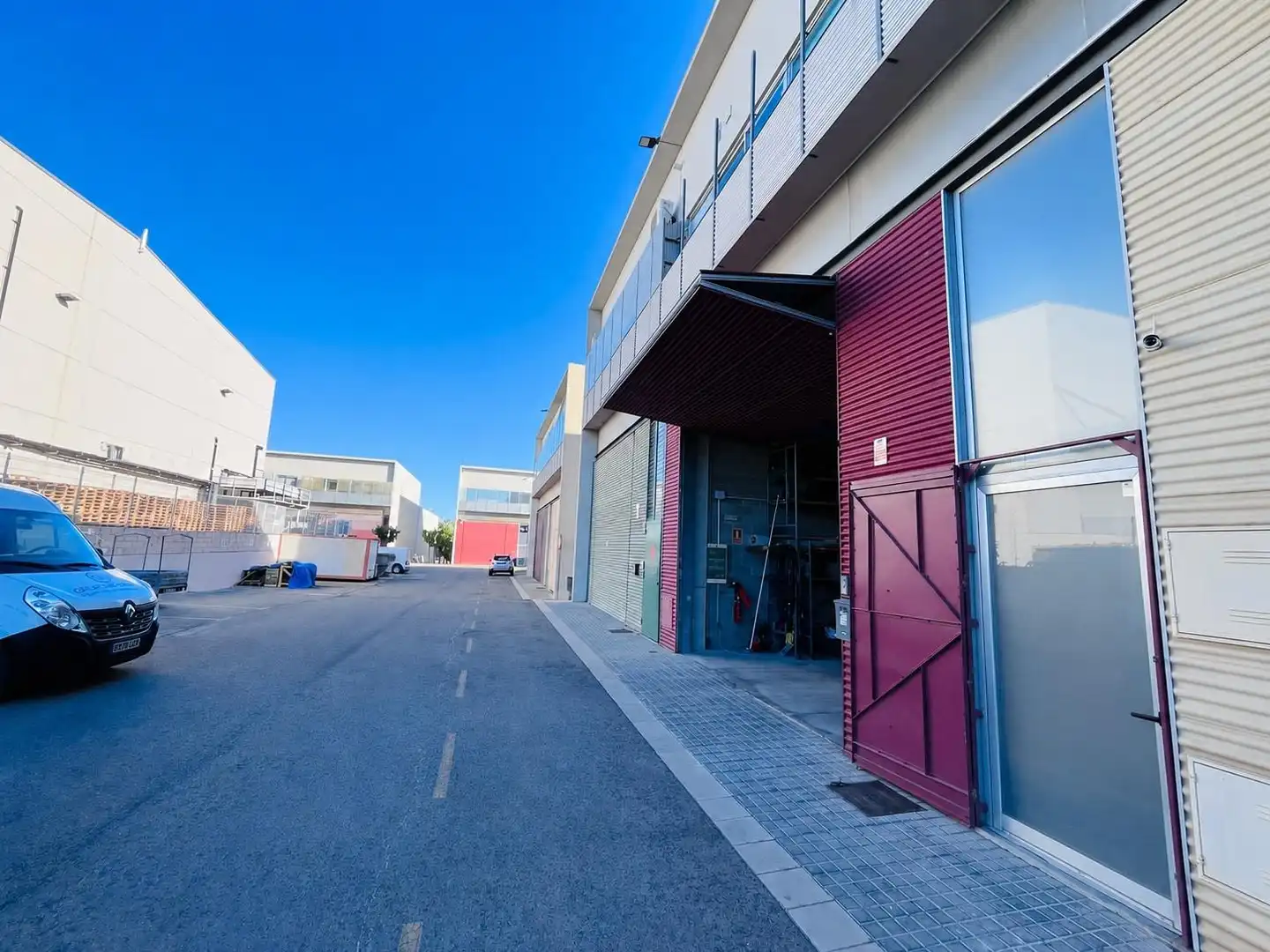 Vista exterior de Nau industrial de lloguer en Vilanova i la Geltrú