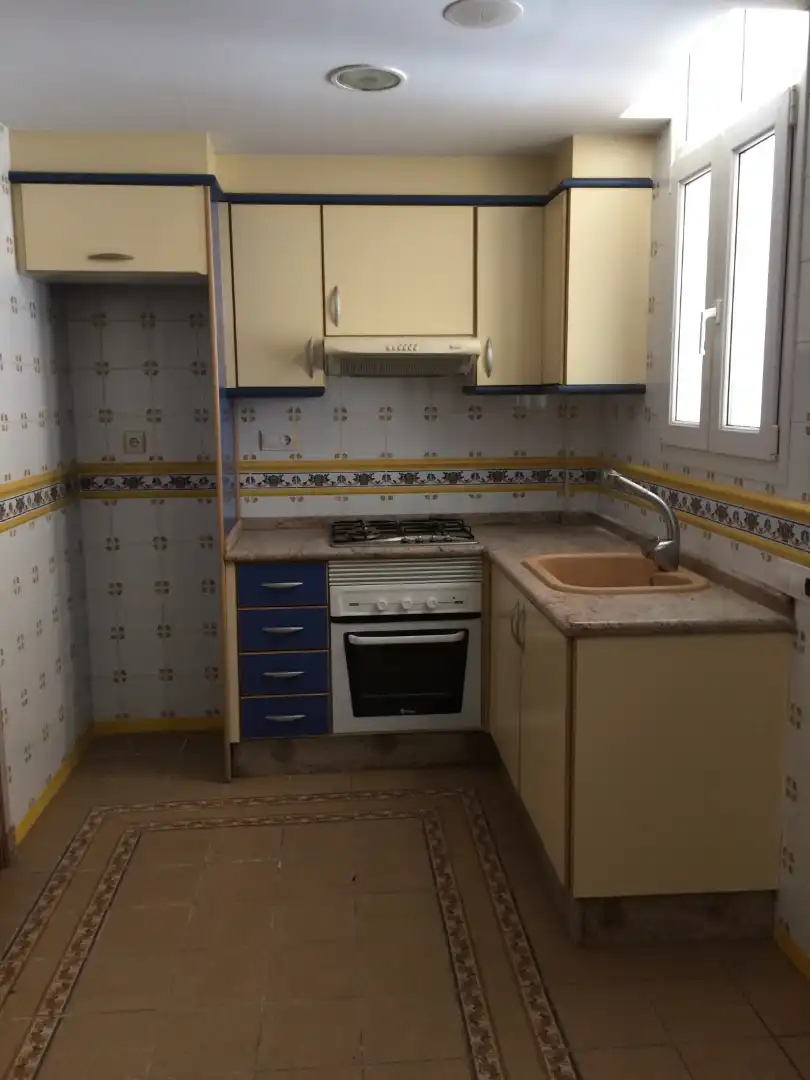 Cocina de Casa adosada en venta en Tavernes de la Valldigna con Aire acondicionado, Calefacción y Terraza