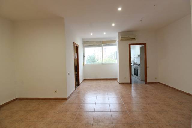 Piso en Alquiler en Calle CUBA, 62 en Russafa