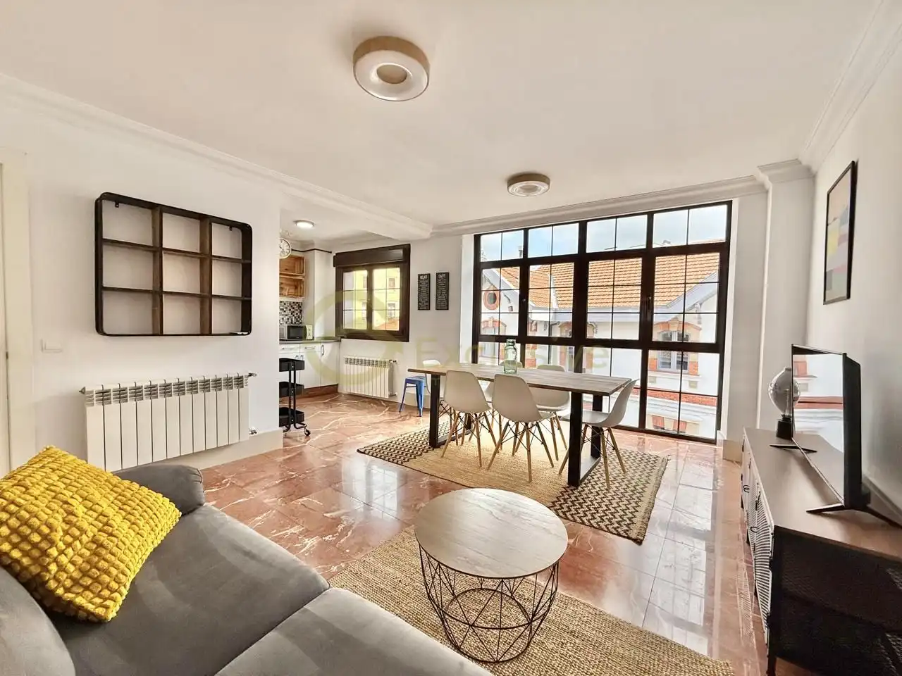 Vista exterior de Casa o chalet en venta en Avilés con Calefacción, Parquet y Trastero