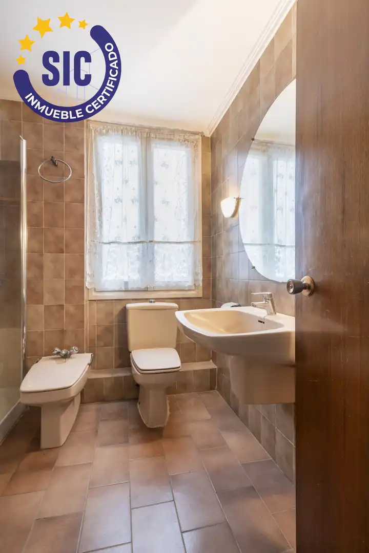 Bathroom of Flat for sale in Valencia