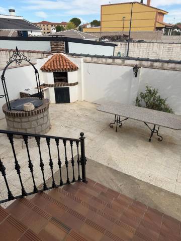 Casa-chalet en Venta en Magán