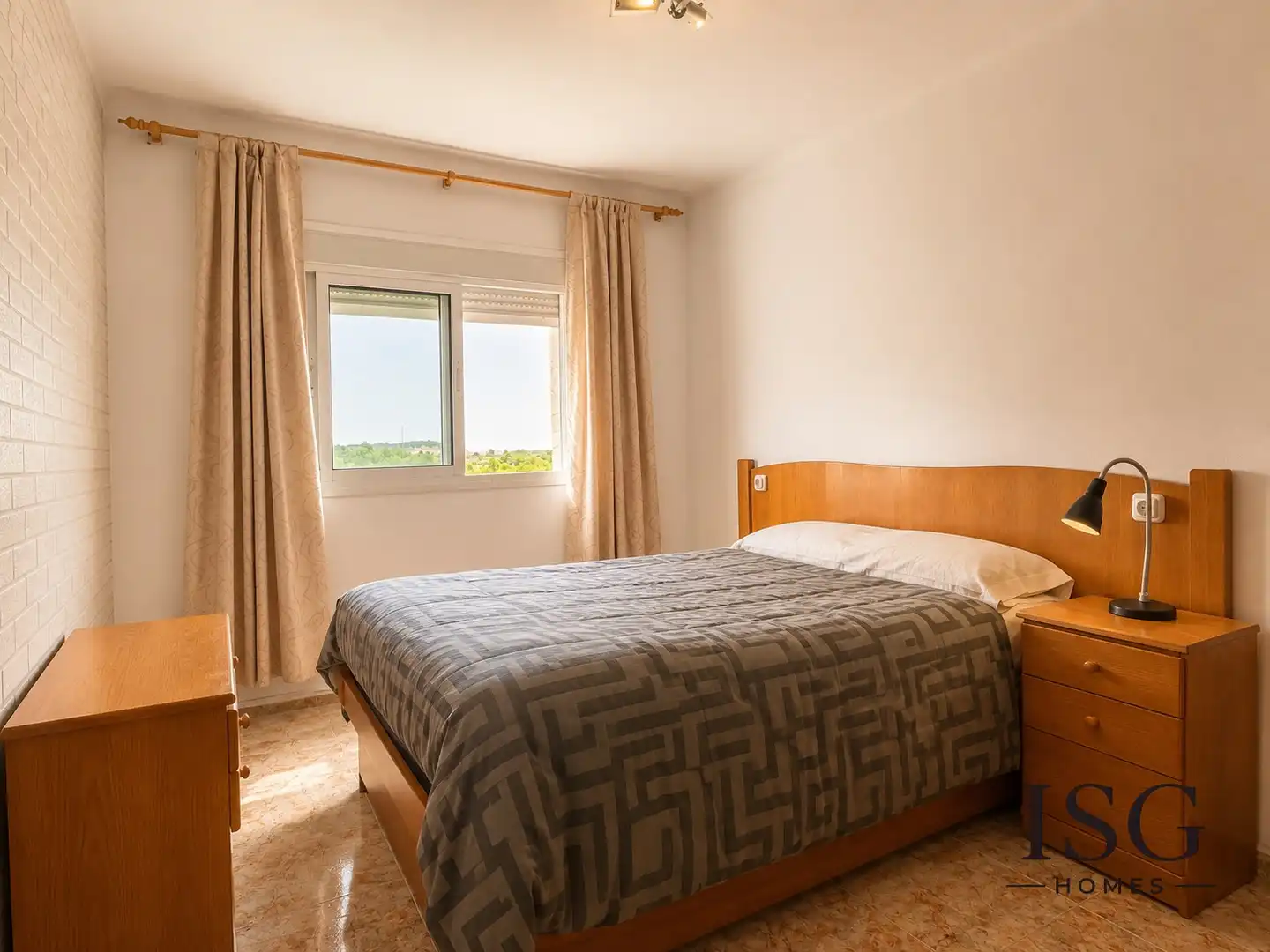 Schlafzimmer von Wohnung zum Verkauf in Tarragona mit Möbliert, Waschmaschine und Mikrowelle