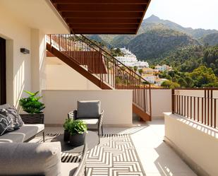 Terrace of Attic for sale in Istán  with Air Conditioner, Terrace and Swimming Pool