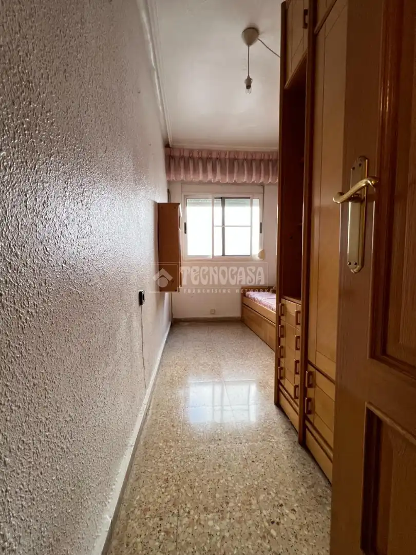 Habitación de Piso en venta en Xirivella con Aire acondicionado y Terraza