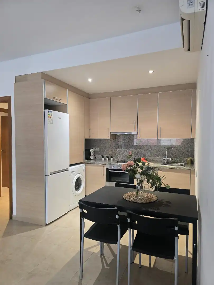 Kitchen of Flat for sale in Terrassa  with Air Conditioner, Heating and Oven
