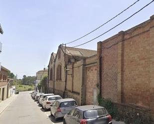 Vista exterior de Nau industrial en venda en Sant Climent de Llobregat