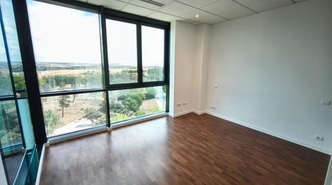 Photo 3 of Flat to rent in Dehesa Vieja - Puente Cultural, Madrid