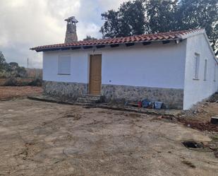 Vista exterior de Casa o xalet de lloguer en Chirivel amb Terrassa