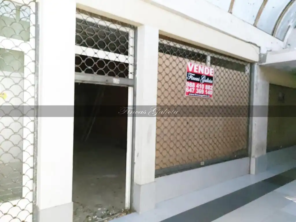 Local comercial en venda a Verín