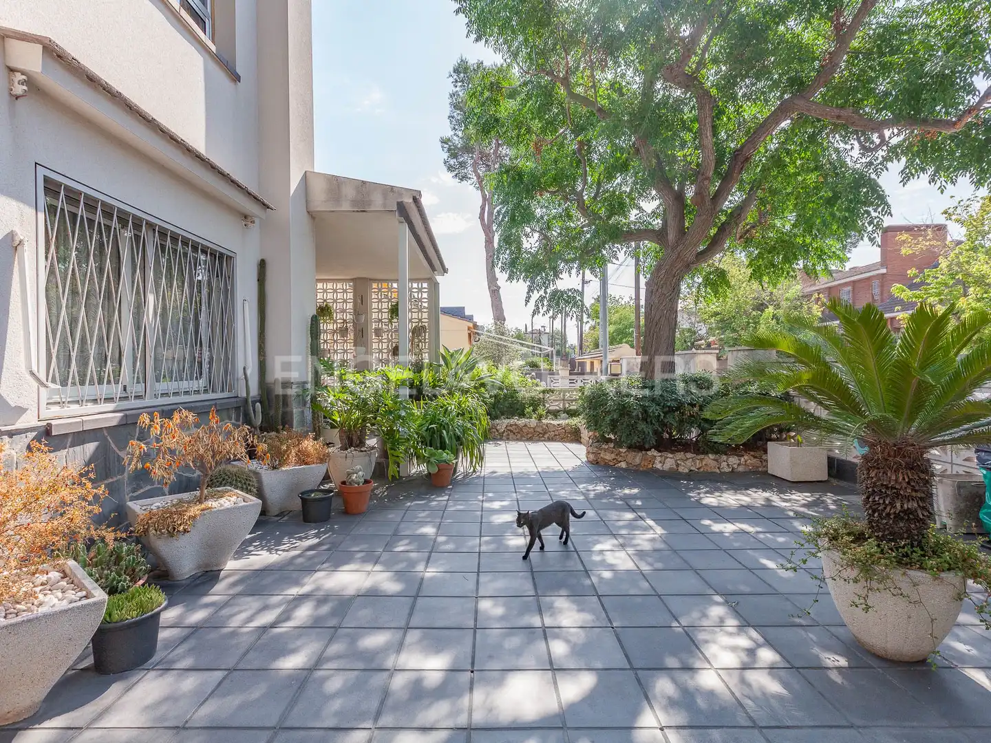 Exterior view of Houses for sale in Sant Cugat del Vallès  with Air Conditioner, Heating and Private garden