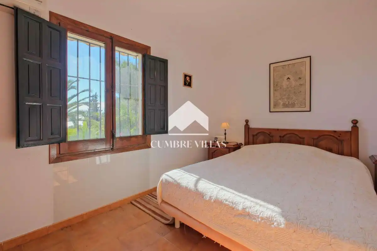 Dormitori de Casa o xalet en venda en Nerja amb Jardí privat i Terrassa