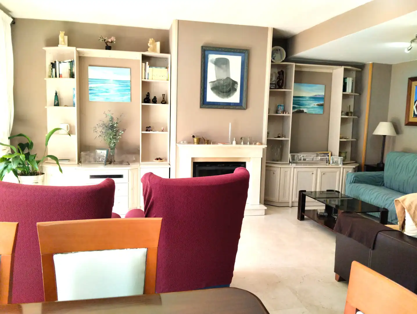 Sala de estar de Casa adosada en venta en San Lorenzo de El Escorial con Aire acondicionado, Calefacción y Jardín privado