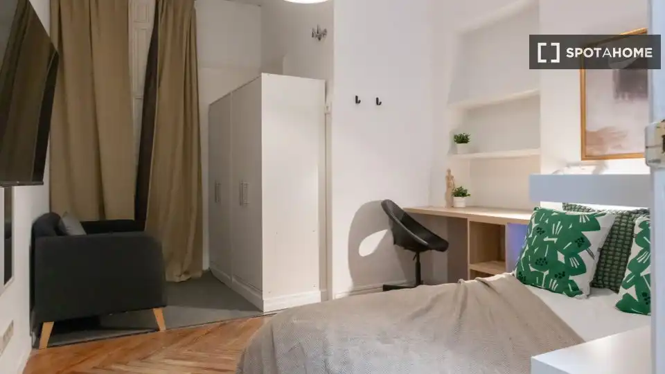 Room in Justicia - Chueca