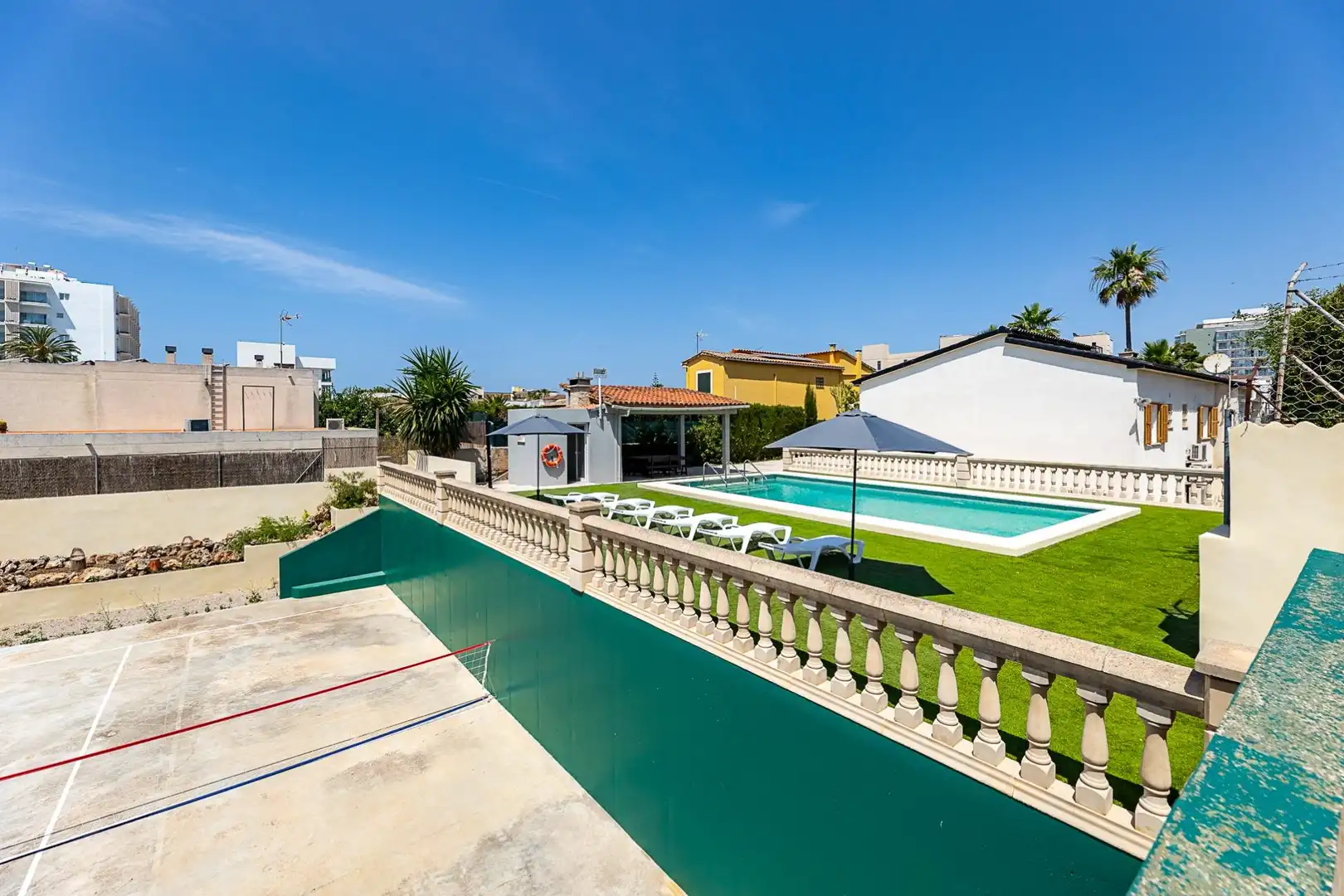 Piscina de Casa o xalet en venda en  Palma de Mallorca amb Aire condicionat, Calefacció i Jardí privat