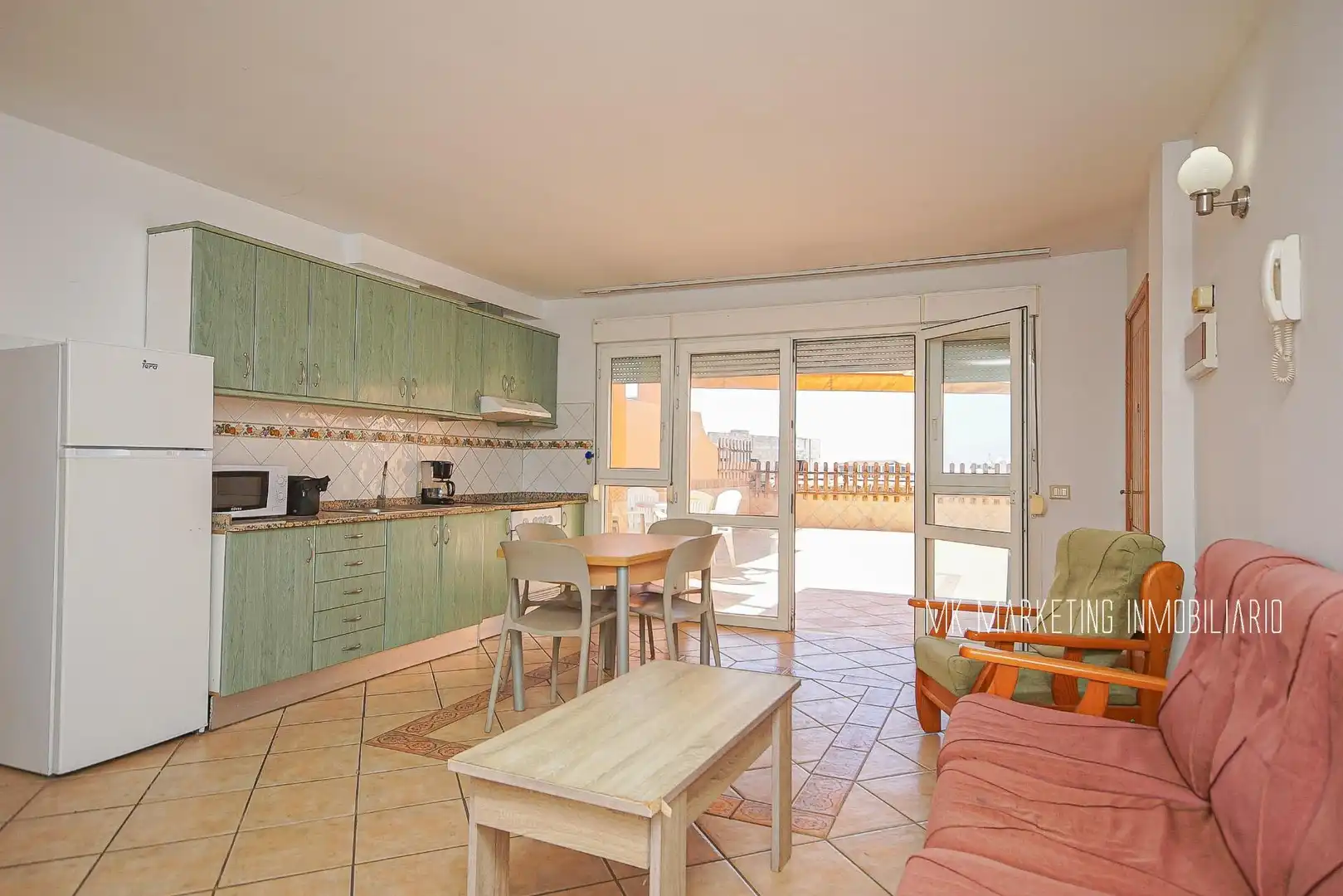 Küche von Dachboden zum Verkauf in Mogán mit Terrasse, Abstellraum und Möbliert