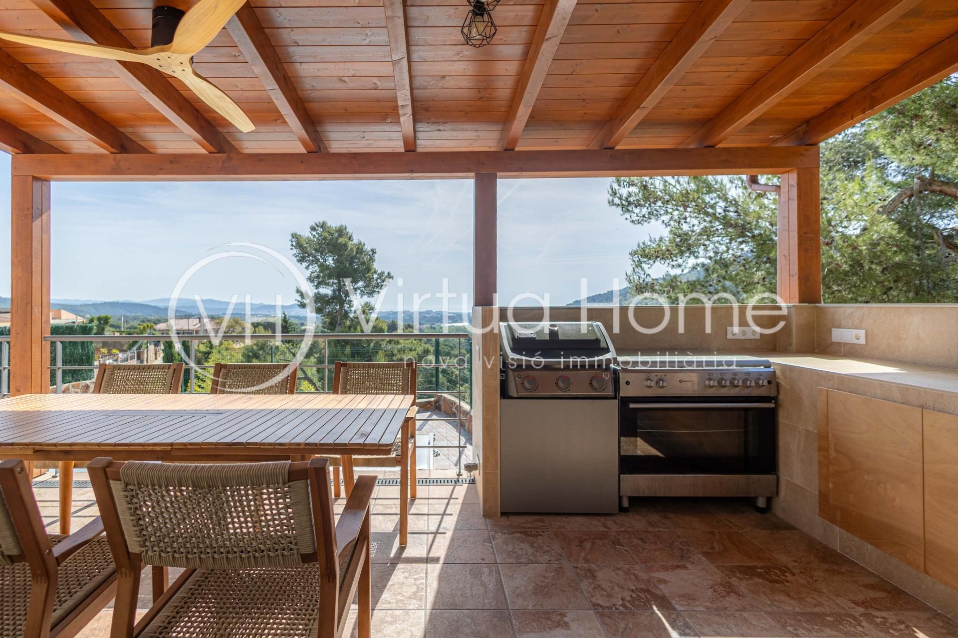 Terrace of House or chalet for sale in Palafolls  with Air Conditioner, Heating and Private garden