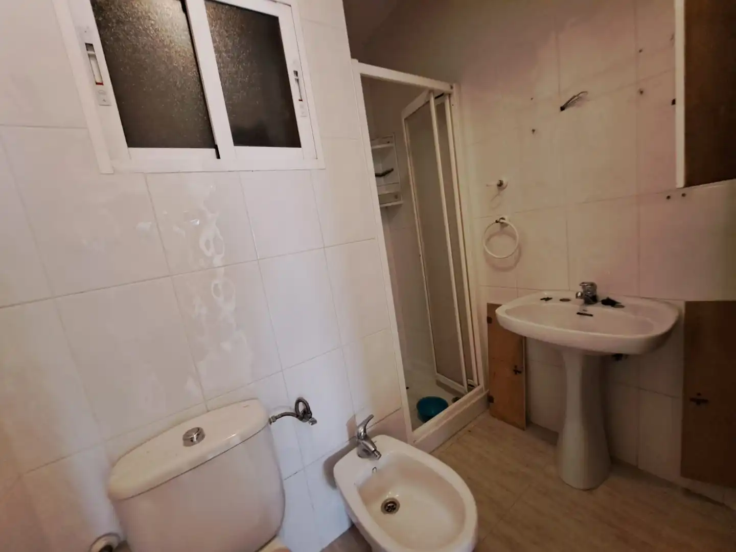 Baño de Piso en venta en Cartagena con Terraza y Horno