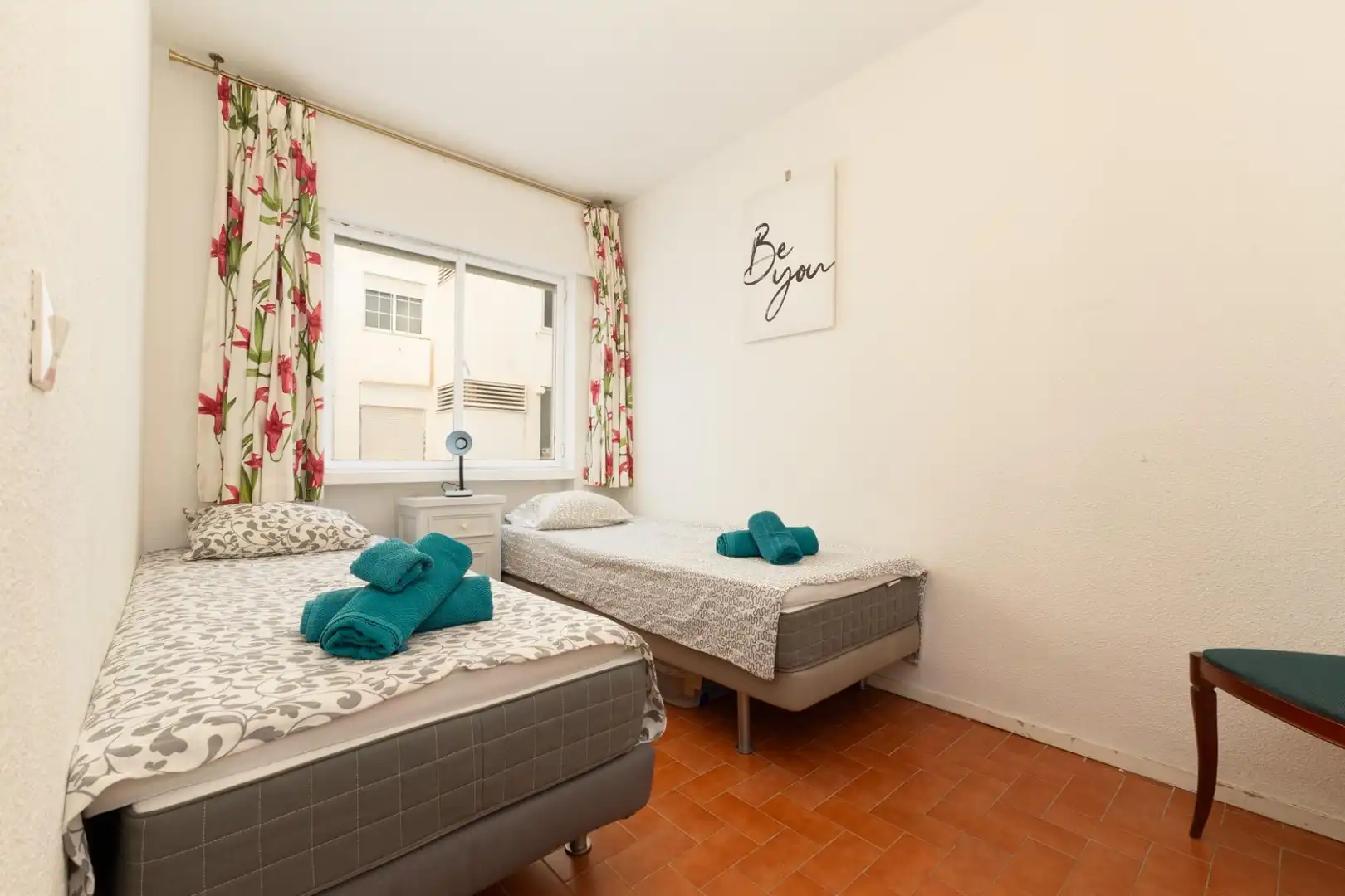 Schlafzimmer von Wohnung zum Verkauf in Fuengirola mit Klimaanlage, Heizung und Gemeinschaftspool