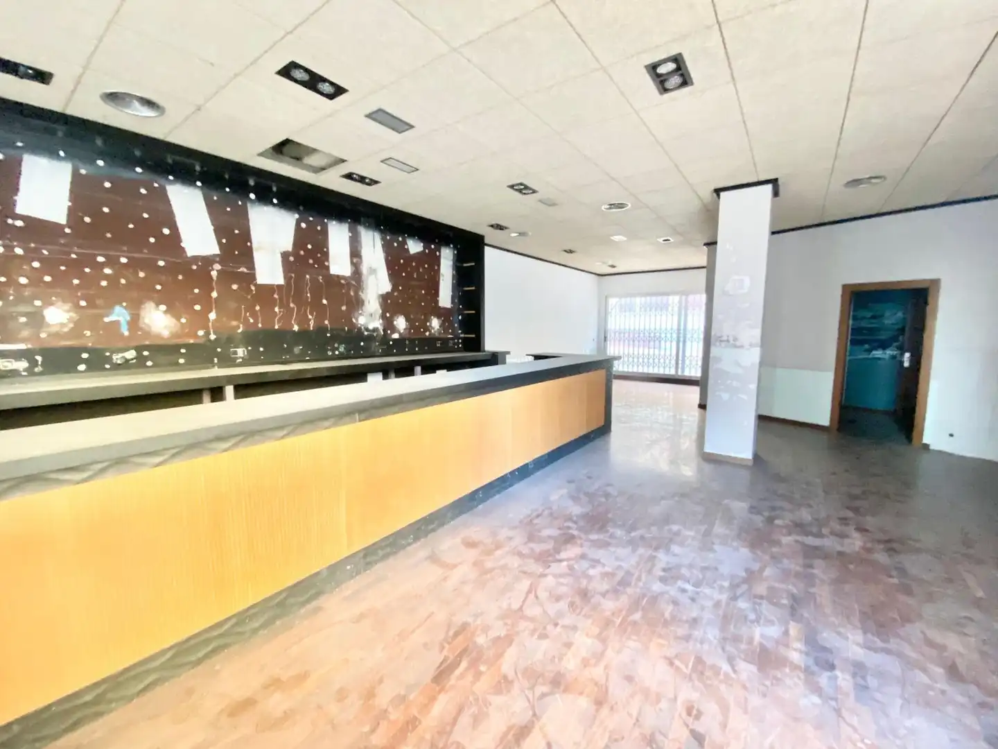 Local en venta en Lorca con Aire acondicionado y Amueblado