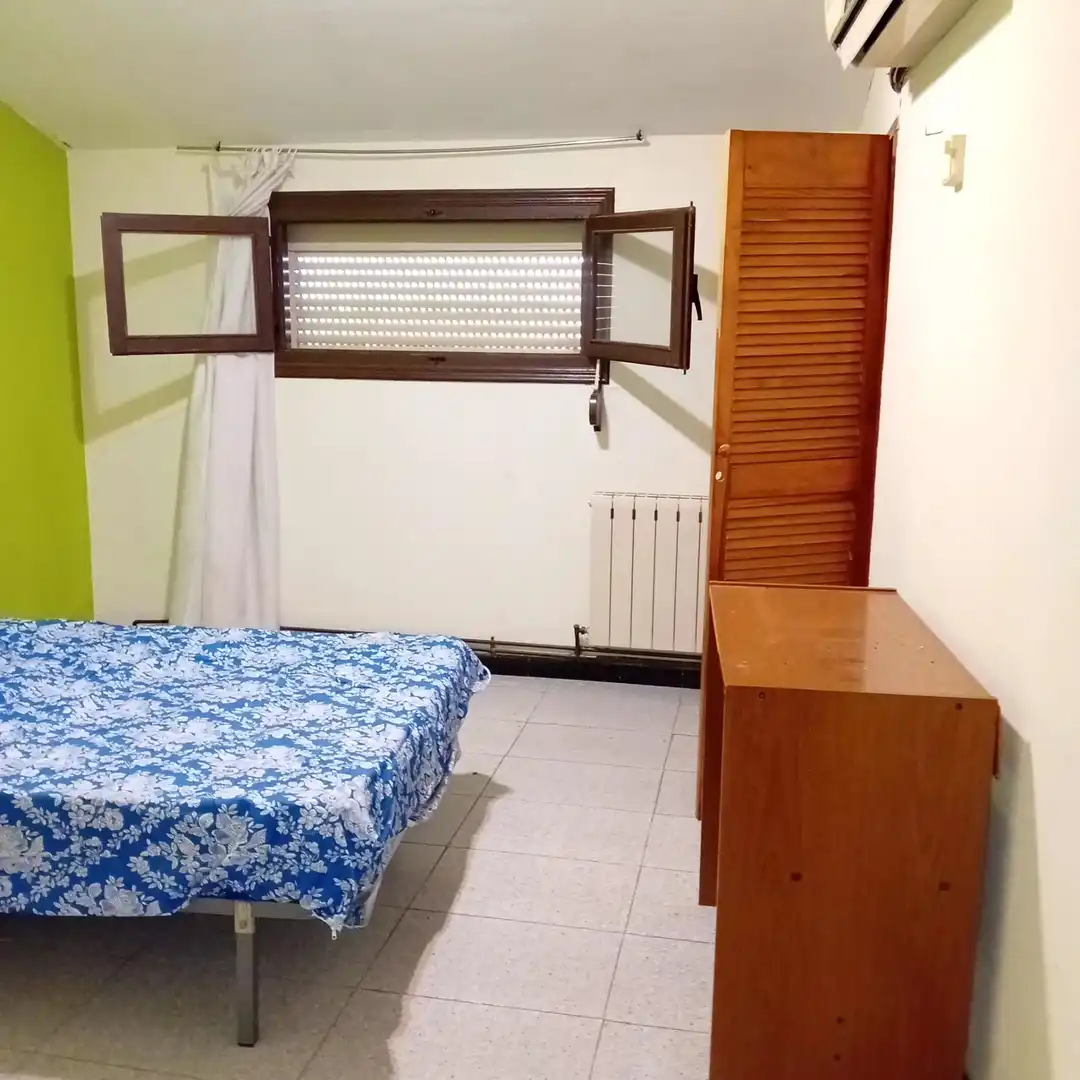 Habitación de Edificio en venta en Villaconejos con Alarma