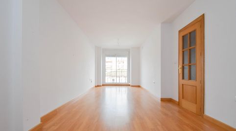 Foto 4 de Piso en venta en Calle Gran Vía de Colón, Láchar, Granada