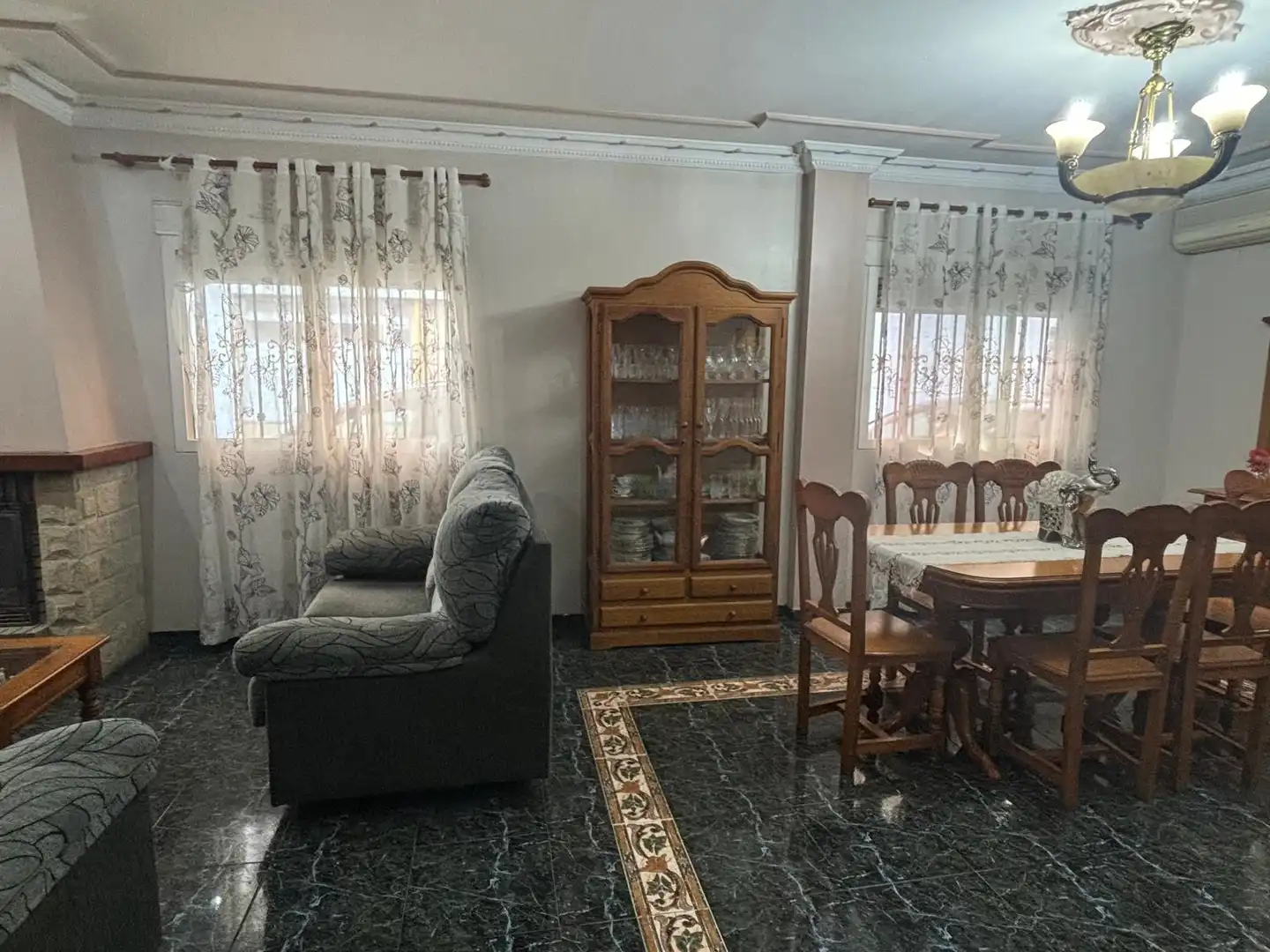 Sala d'estar de Casa o xalet en venda en Sagunto / Sagunt amb Aire condicionat, Terrassa i Traster