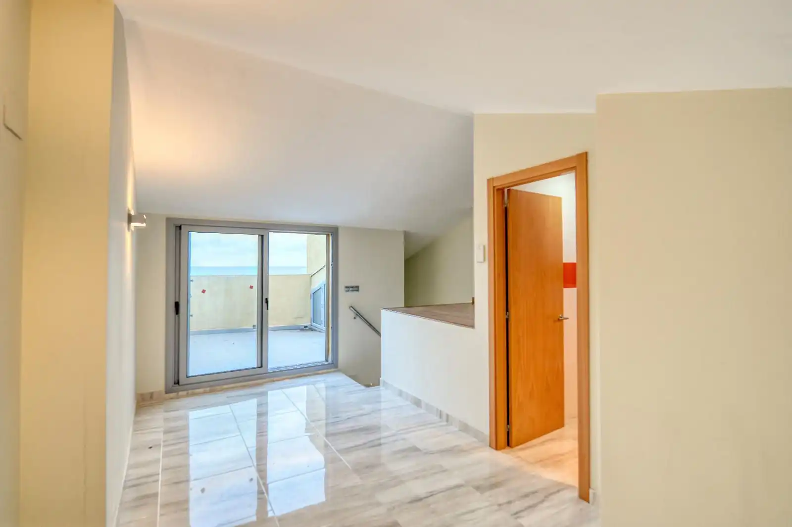 Dúplex en venta en Población de Arroyo con Terraza