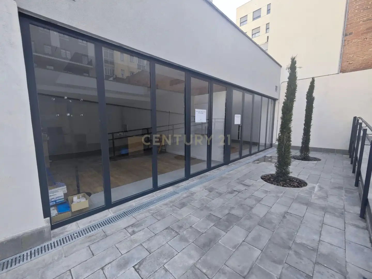 Terrassa de Apartament en venda en Sabadell amb Aire condicionat, Jardí privat i Piscina