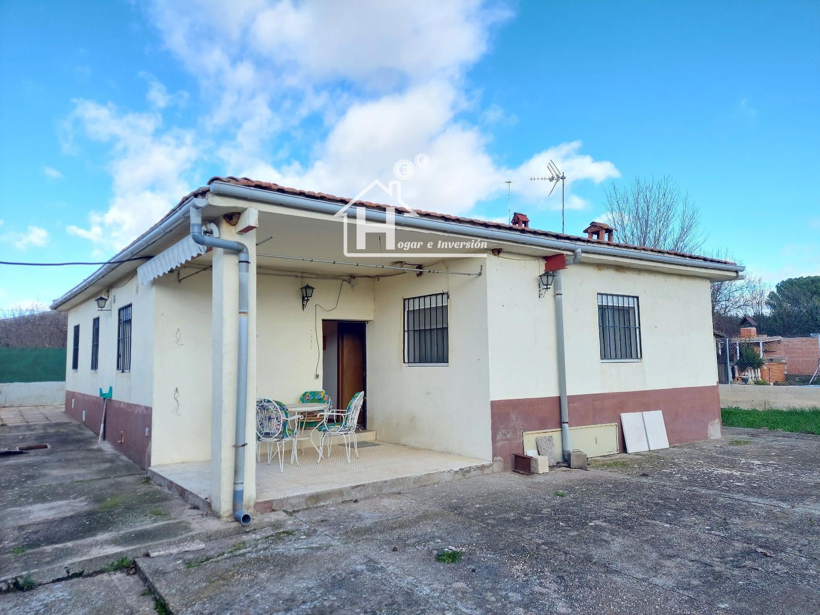 Vista exterior de Casa o xalet en venda en Espinosa de Henares amb Aire condicionat i Calefacció
