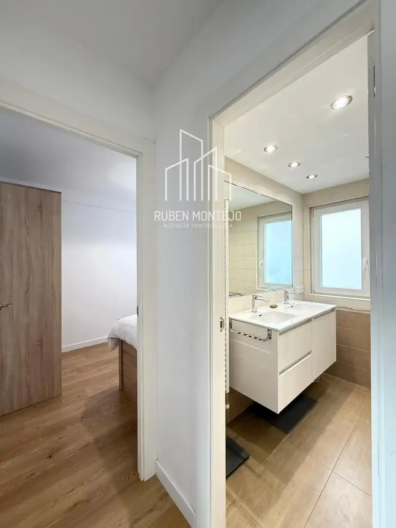 Bathroom of Flat for rent in Terradillos  with Air Conditioner, Heating and Terrace