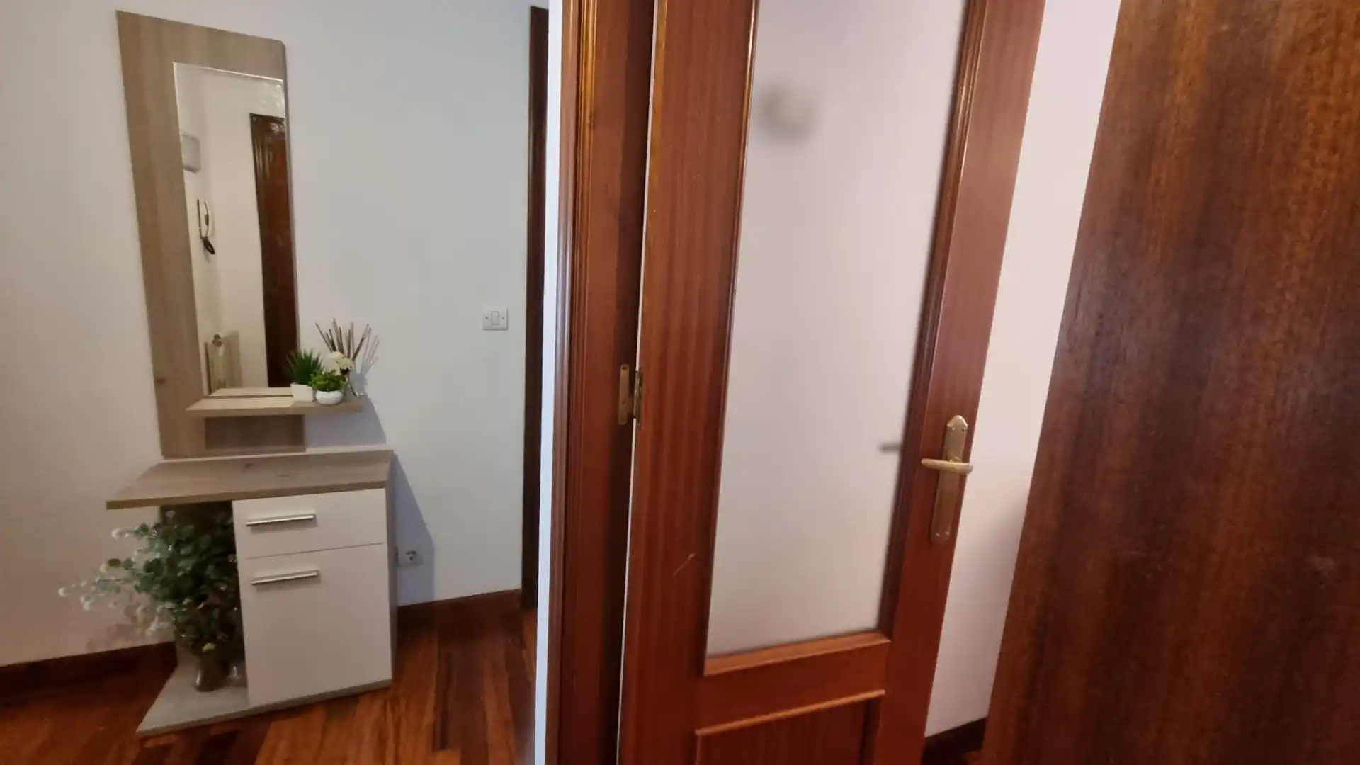 Piso de alquiler en El Astillero   con Calefacción, Parquet y Terraza