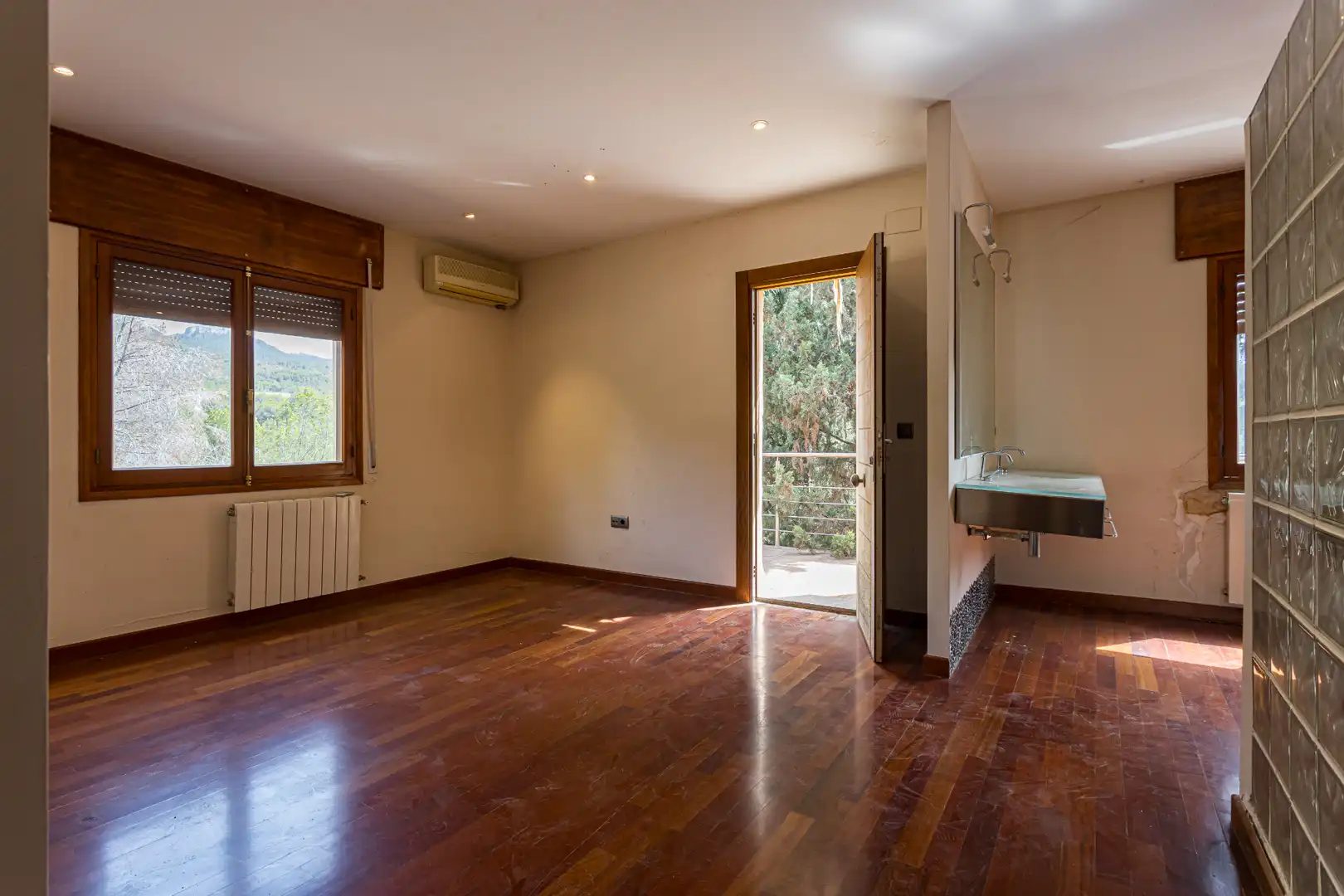 Dormitori de Casa adosada en venda en Murcia amb Jardí privat, Parquet i Terrassa