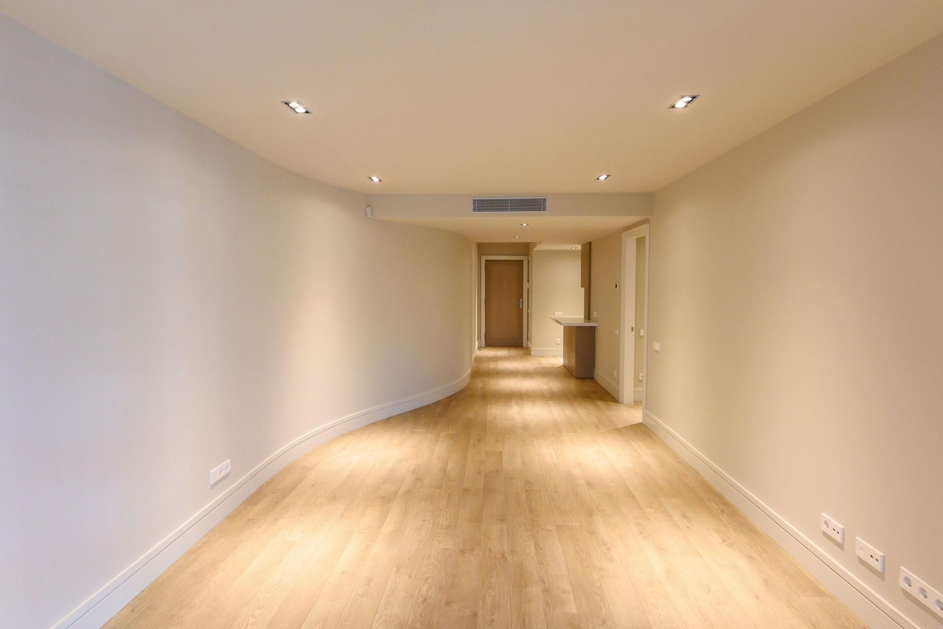 Piso de alquiler en  Barcelona Capital con Aire acondicionado, Calefacción y Jardín privado