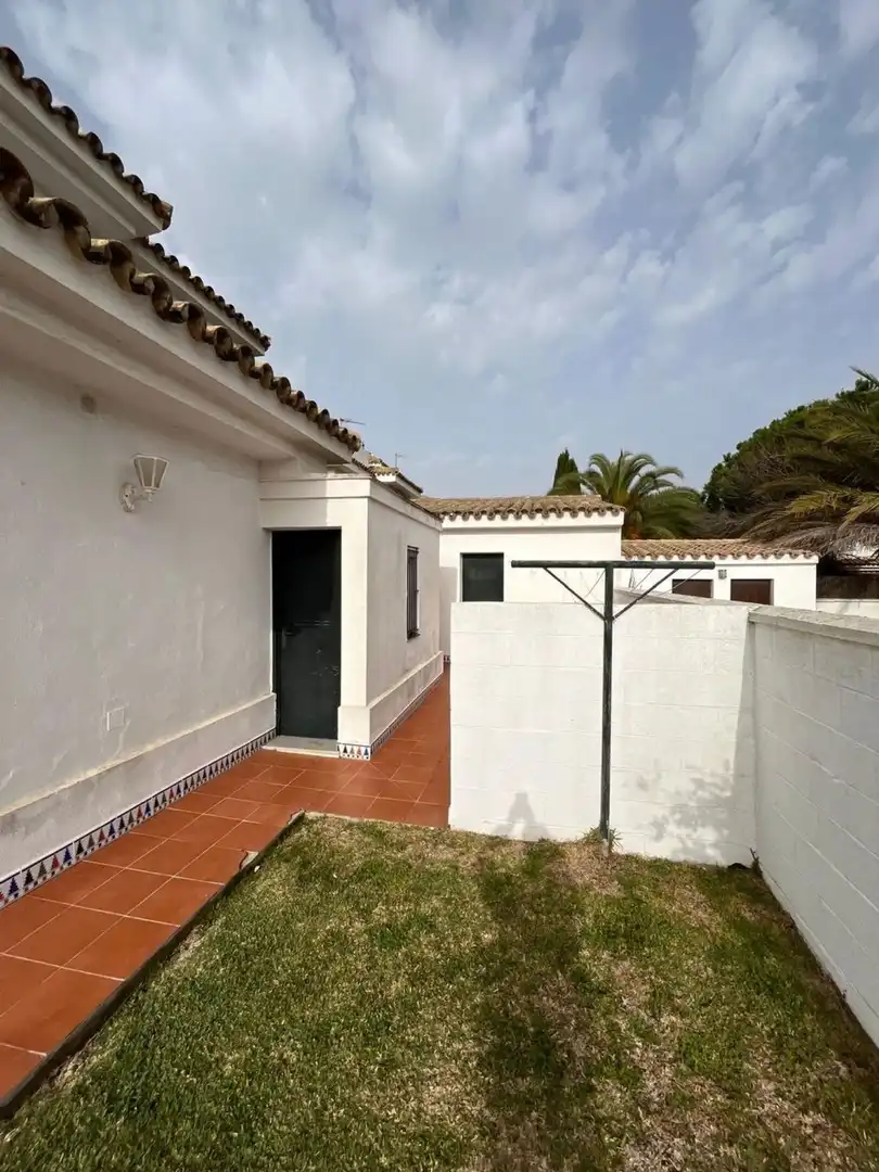 Exterior view of Houses for sale in Chiclana de la Frontera