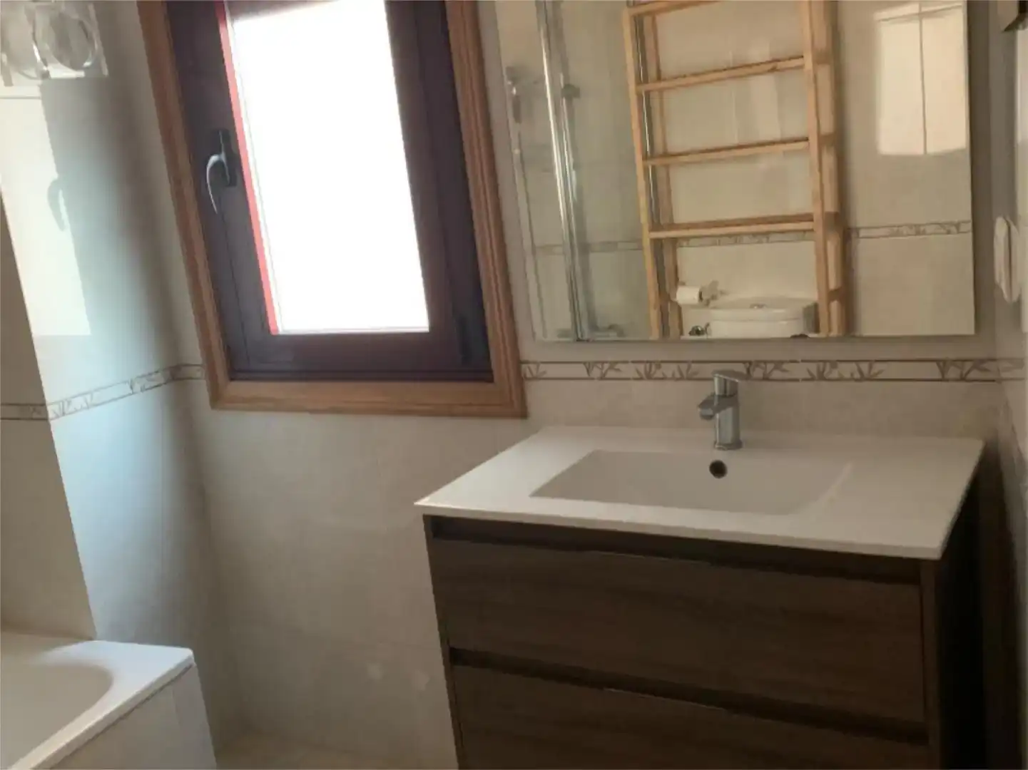 Baño de Piso en venta en A Rúa  con Parquet y Trastero