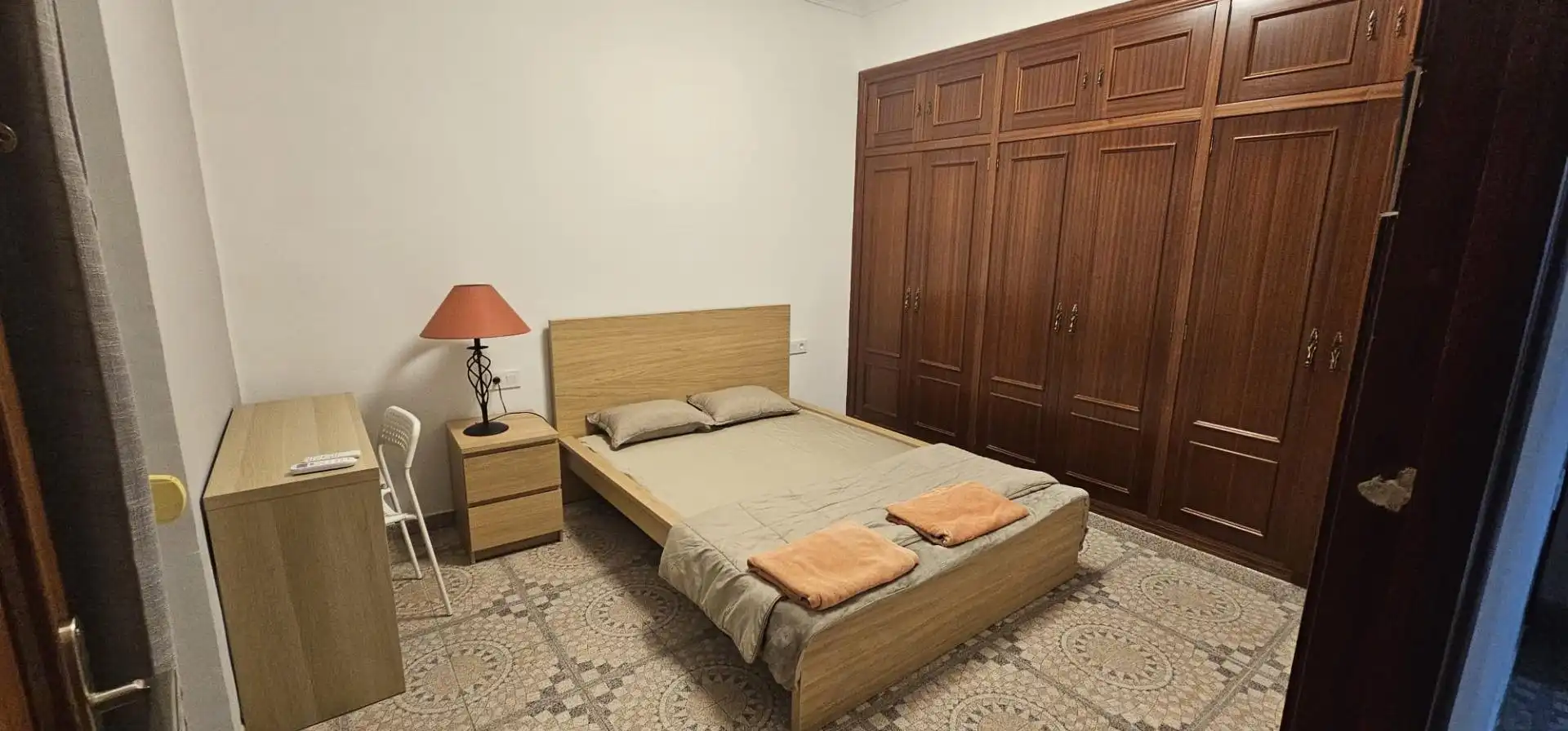 Habitación de Piso para compartir en Valencia con Terraza y Amueblado