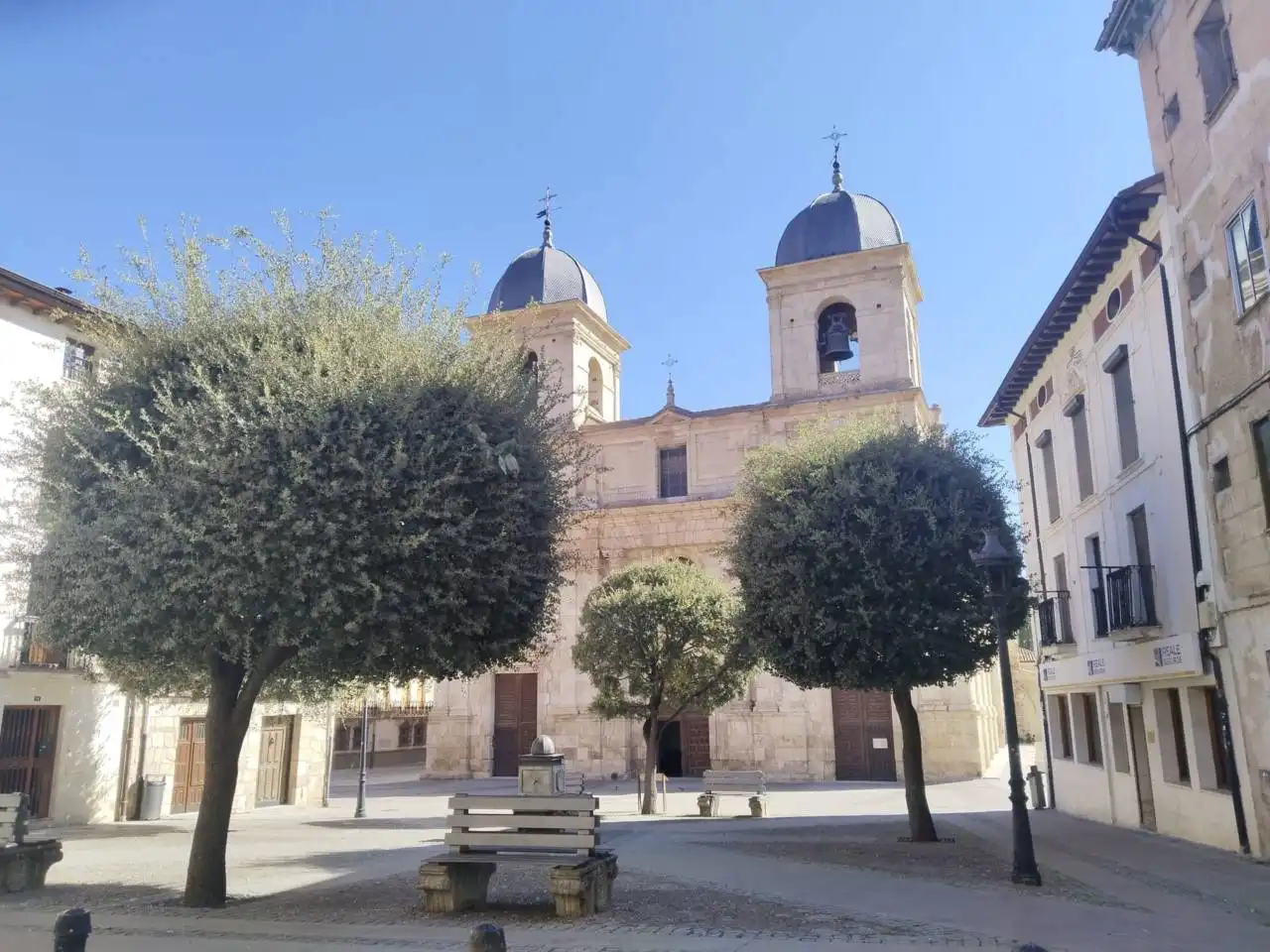 Vista exterior de Piso en venta en Briviesca con Calefacción, Parquet y Terraza