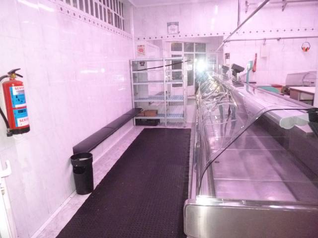 Local comercial en Venta en Urbi