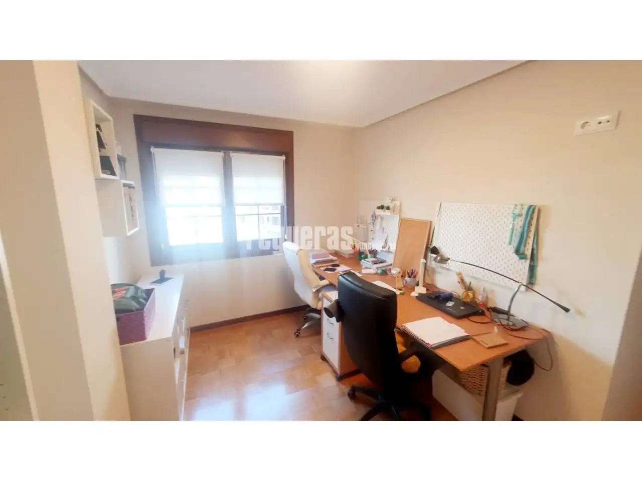 Habitación de Piso en venta en Avilés con Calefacción, Parquet y Terraza