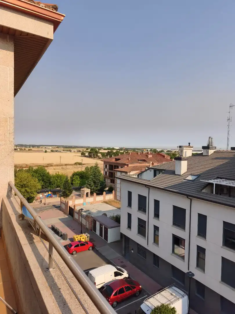 Piso en venta en Arévalo con Calefacción, Terraza y Amueblado