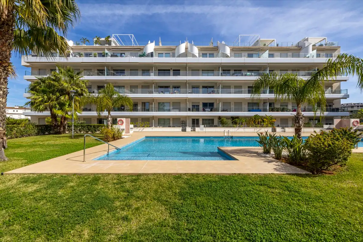 Schwimmbecken von Dachboden zum Verkauf in Dénia mit Klimaanlage, Heizung und Terrasse