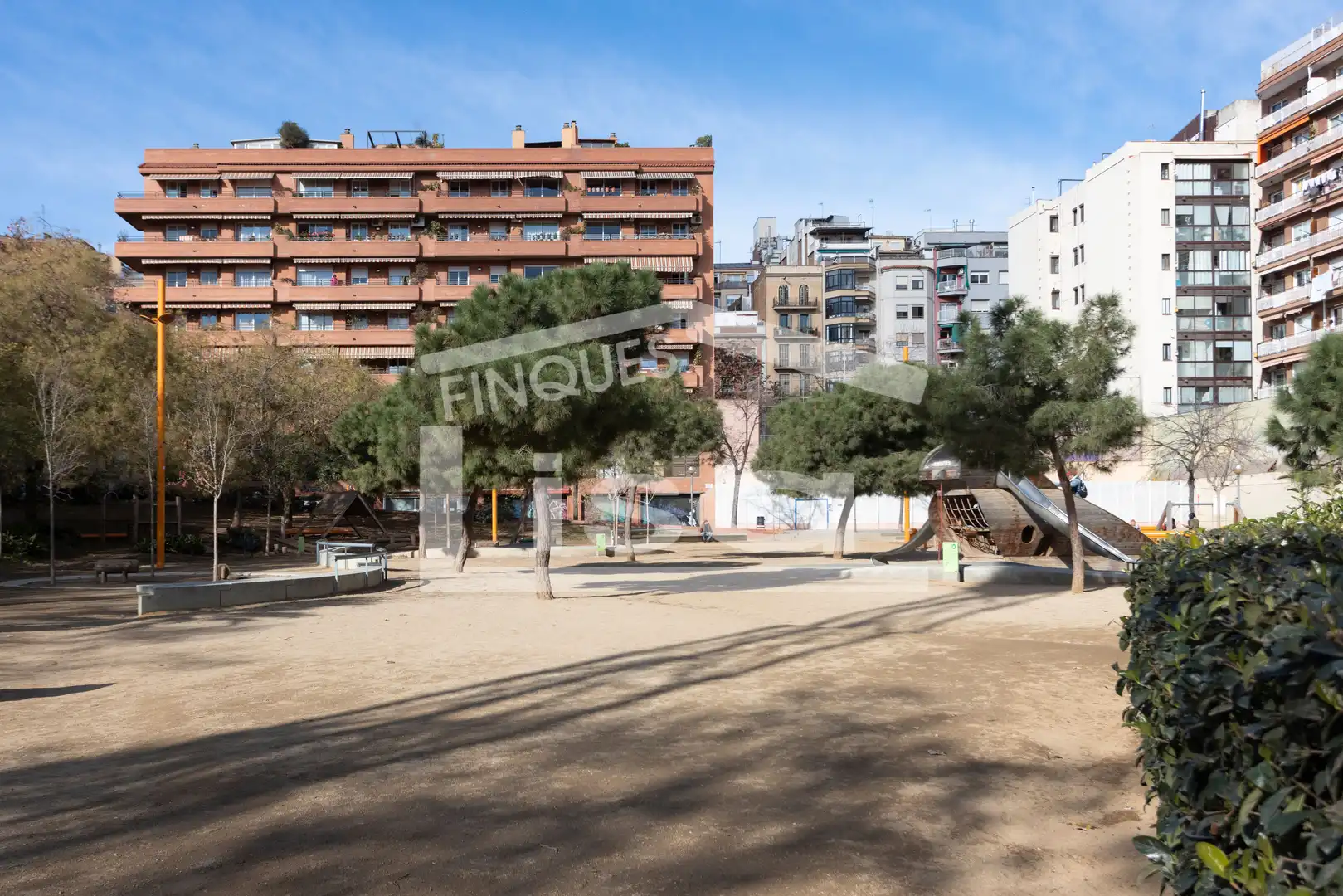Vista exterior de Dúplex en venda en Barcelona amb Aire condicionat, Jardí privat i Terrassa