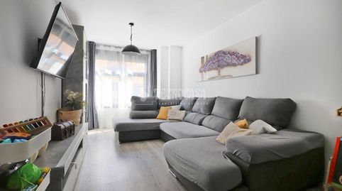 Foto 4 de Piso en venta en Avenida de Abril - 9 de Octubre, Sagunto / Sagunt