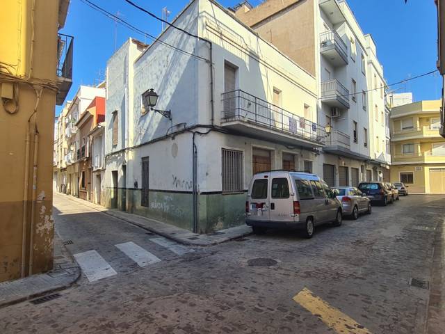 Casa-chalet en Venta en Calle DELME en Algemesí