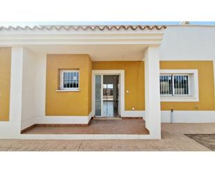 Vista exterior de Casa o xalet en venda en Lorca amb Jardí privat