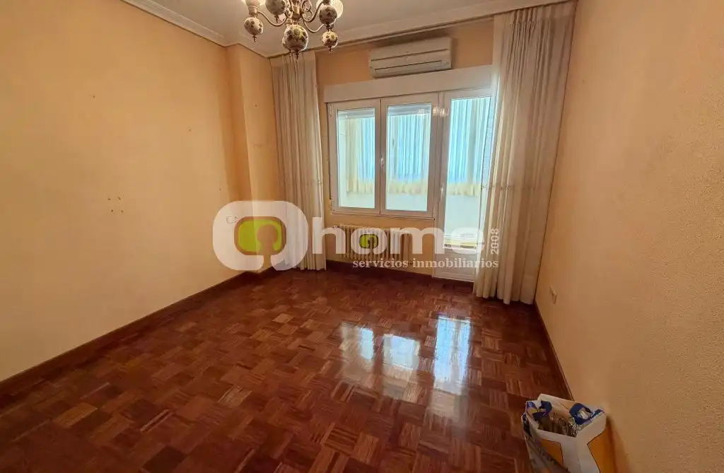 Bedroom of Flat for sale in Zamora Capital   with Air Conditioner, Heating and Parquet flooring