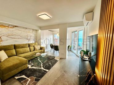 Flat with lift to rent in Calle de Amsterdam